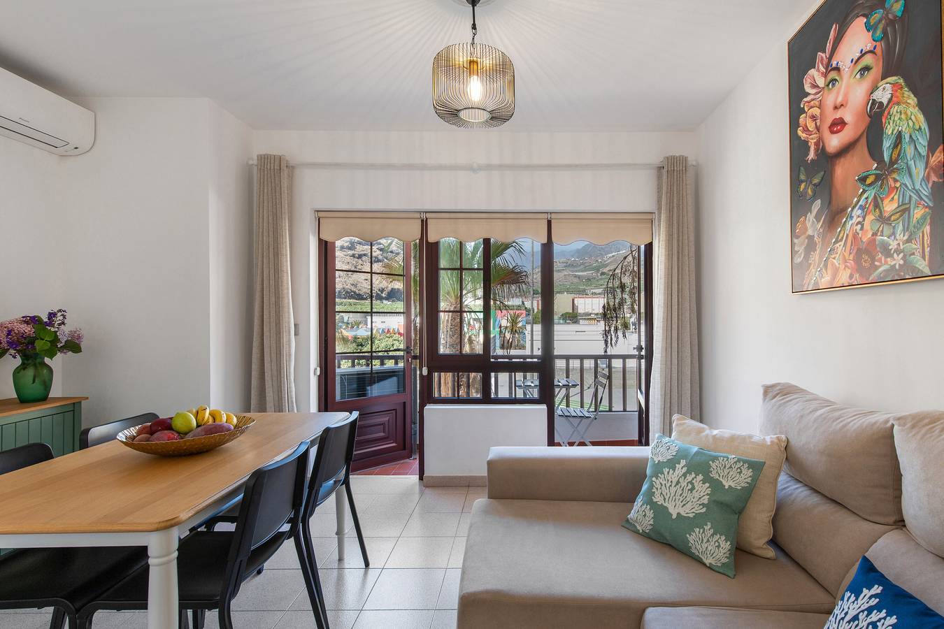 Apartamento entero, Apartamento 'Orion Beach' con vistas al mar, terraza privada y Wi-Fi in Puerto de Tazacorte, Tazacorte