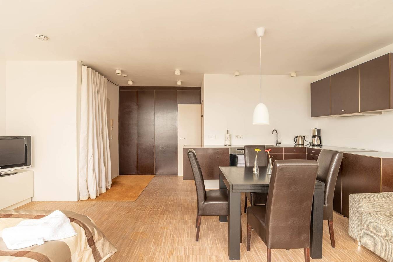 Ganze Ferienwohnung, Sonnenanbeter in Kieler Förde, Kiel