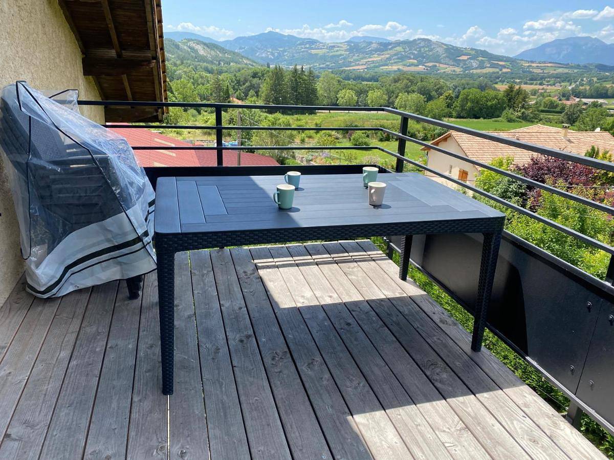 Appartement entier, Location T4 entre Lac & Montagne in Montgardin, Parc national des Écrins