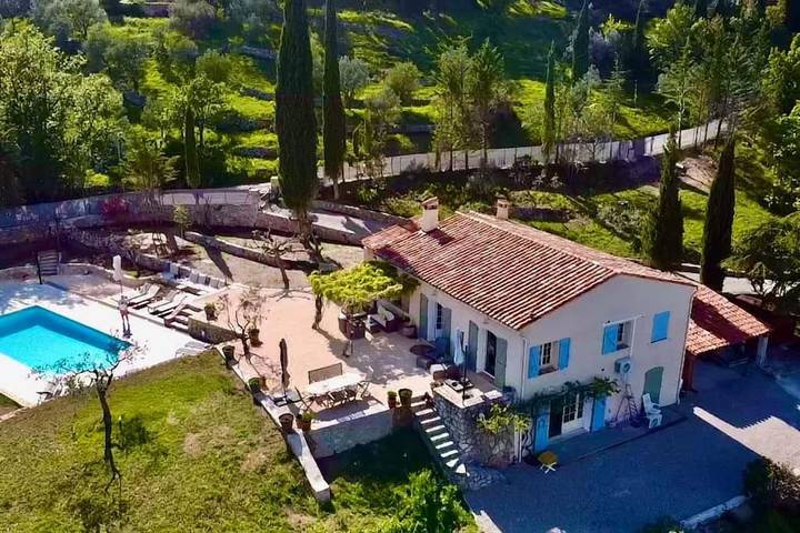 Chalet para 10 personas, con piscina además de vistas y jardín, Se admiten mascotas - 1