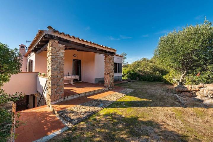 Casa vacanza per 6 persone, con Balcone/Terrazza e Giardino a Porto Istana