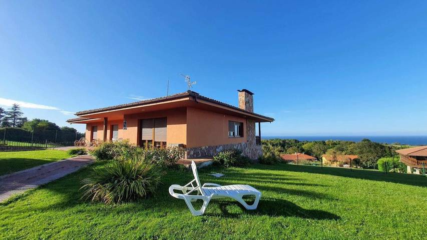 Casa de vacaciones para 7 personas, con vistas y jardín en Costa Oriental Asturiana - 3