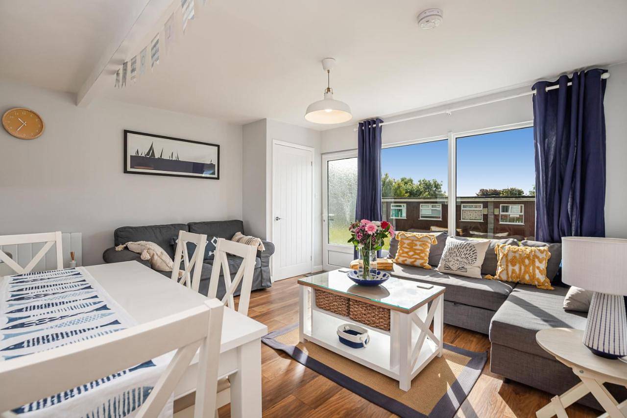 Two-Bedroom Chalet in Dartmouth, Devon