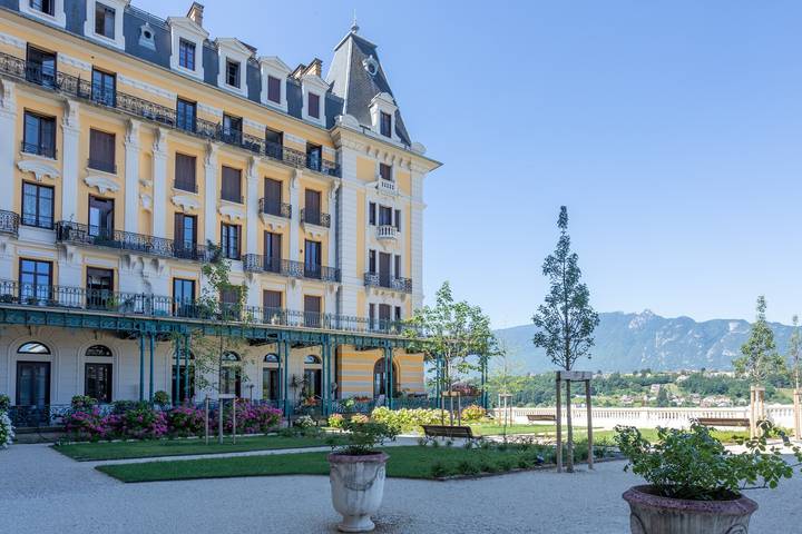 Entire apartment, Apartment 'Studio 3 Étoiles Le Bernascon' with Wi-Fi in Aix-les-Bains, Chambéry region