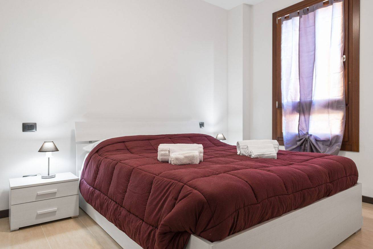 Apartamento inteiro, Lovely apartment with 3 sleeps. in Centro Storico, Verona