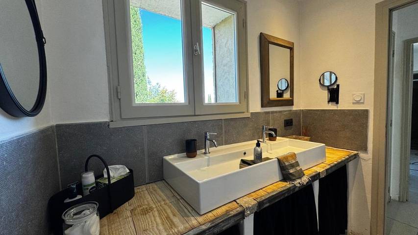 Chambre d’hôte pour 4 personnes, avec jardin ainsi que piscine et vue à Robion - 4