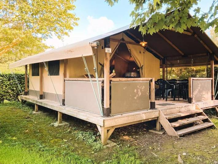 Tente pour 5 personnes, avec bassin pour enfant en Charente-Maritime - 2
