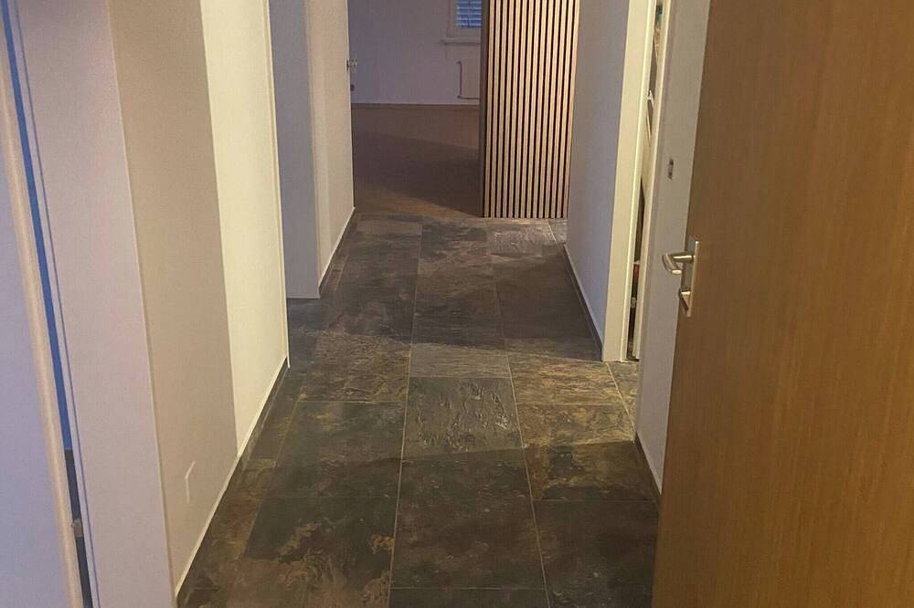 Ganze Wohnung, Im Grünen und doch in 20 Minuten in Basel in Aargau-Basel