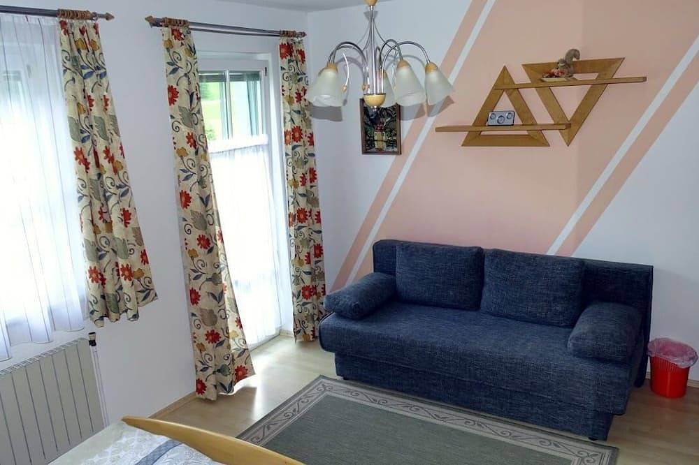Ganze Wohnung, Ferienwohnung mit Balkon für bis zu 4 Personen in Lackenhof, Gaming