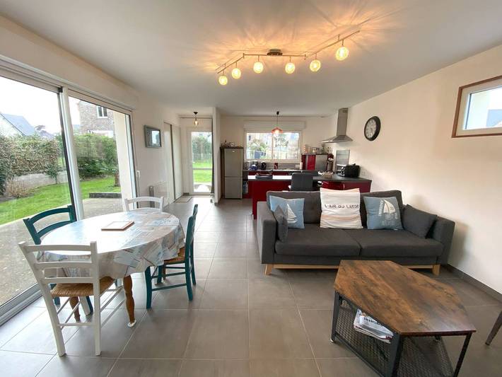 Location de vacances pour 6 personnes, avec jardin dans Coz-Pors - 2