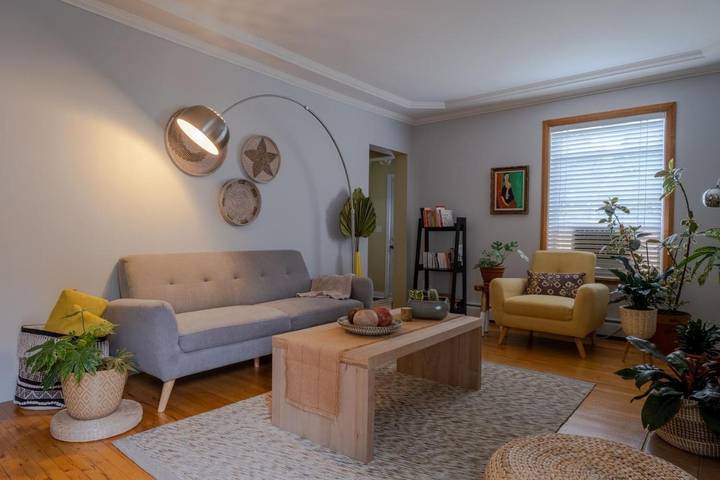 Chambre d’hôte pour 3 personnes, avec jardin ainsi que vue et piscine