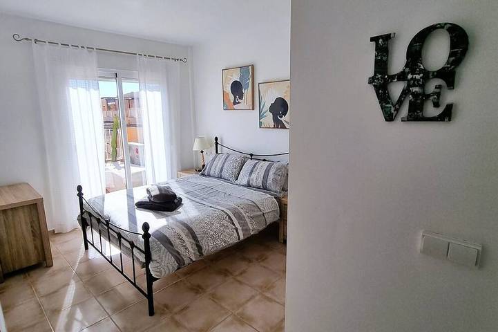 Entire apartment, South Facing Apartment, Fantastic Sea Views,Terrace, 300m beach in Playa de las Ventanicas, Mojácar