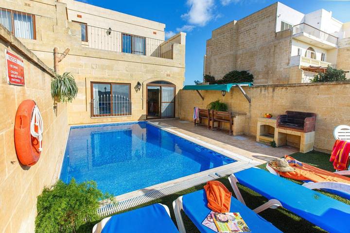 Villa für 7 Personen, mit Pool und Balkon, mit Haustier auf Malta - 2