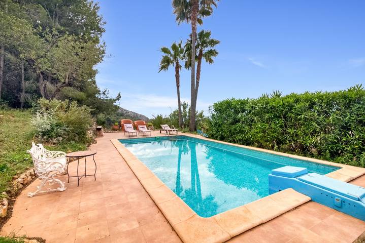 Gîte pour 2 personnes, avec jardin ainsi que balcon et jacuzzi à Bolulla