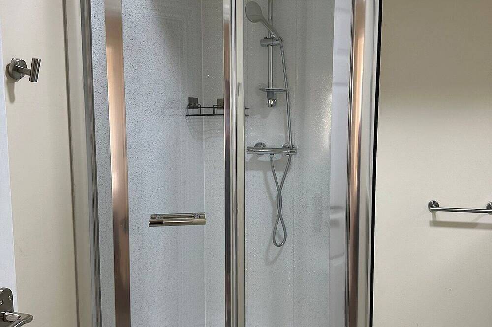 Apartamento entero, Apartamento-Baño privado-Negocios-Vista a la Ciudad in Stroud, Gloucestershire