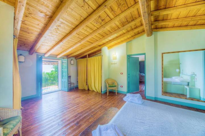 Location de vacances pour 6 personnes, avec Terrasse et Jardin à Piedimonte Etneo - 3