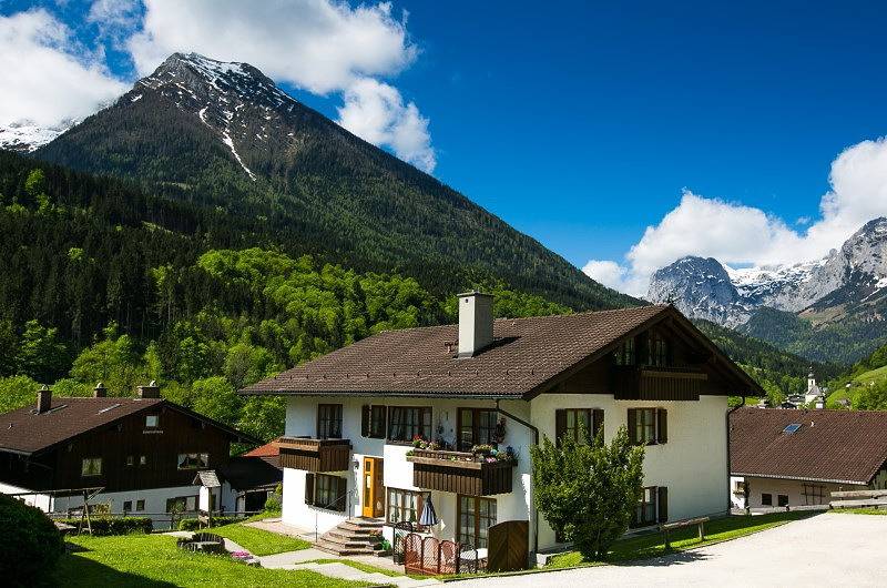Ganze Ferienwohnung, Haus am Forstamt 11 Ferienwohnungen - Ferienwohnung Nr. 1, 1-2 Personen, 40 qm, Terrasse, 1 Schlafzimmer, Erdgeschoss in Ramsau bei Berchtesgaden, Berchtesgadener Alpen