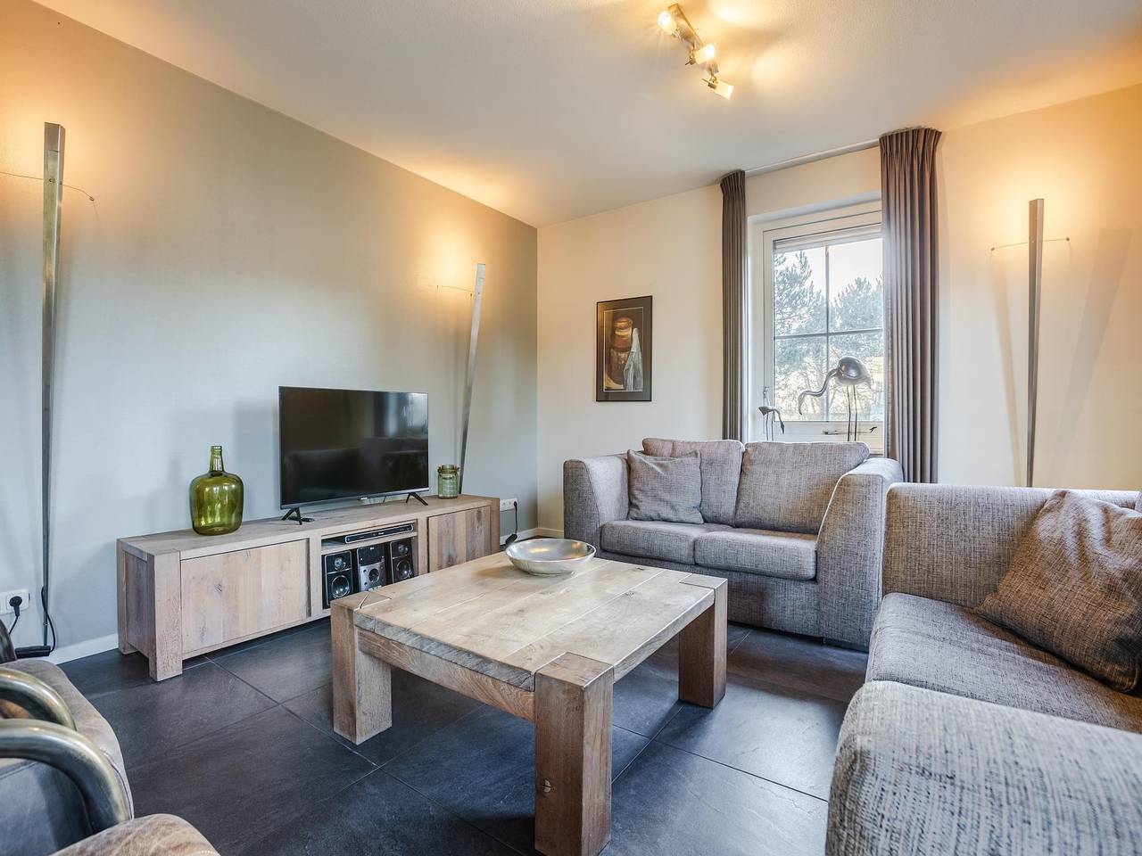 Reetgedeckte Villa in Strandnähe in Hollum, Westfriesische Inseln