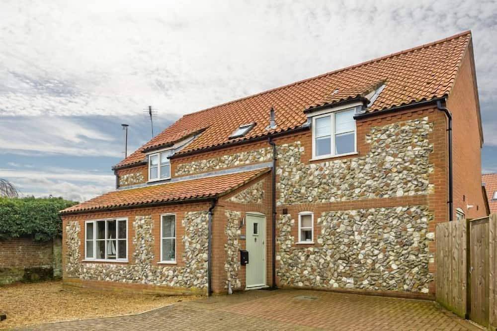 Caddows er et vakkert presentert moderne hus i Docking. Mandag og fredag Ankomst. in Docking, Norfolk