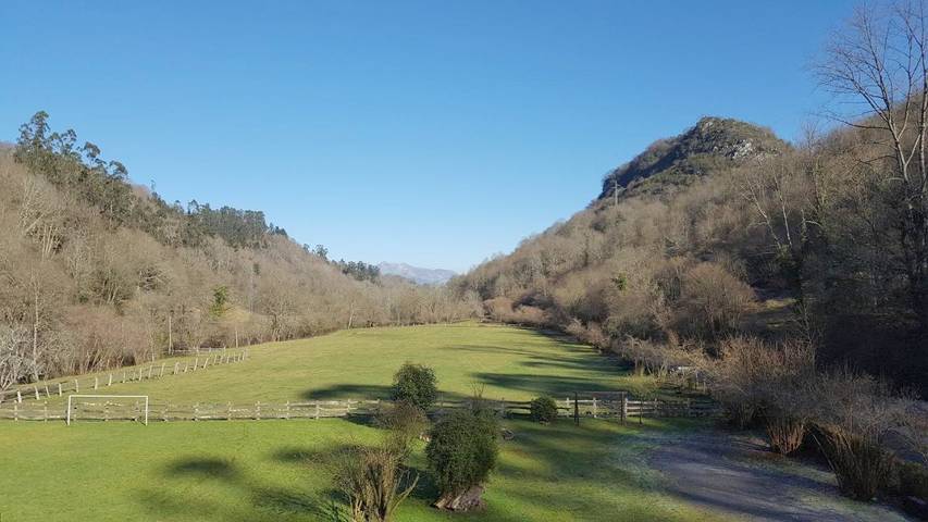 Hotel para 2 personas, con jardín en Comarca de Oriente - 4