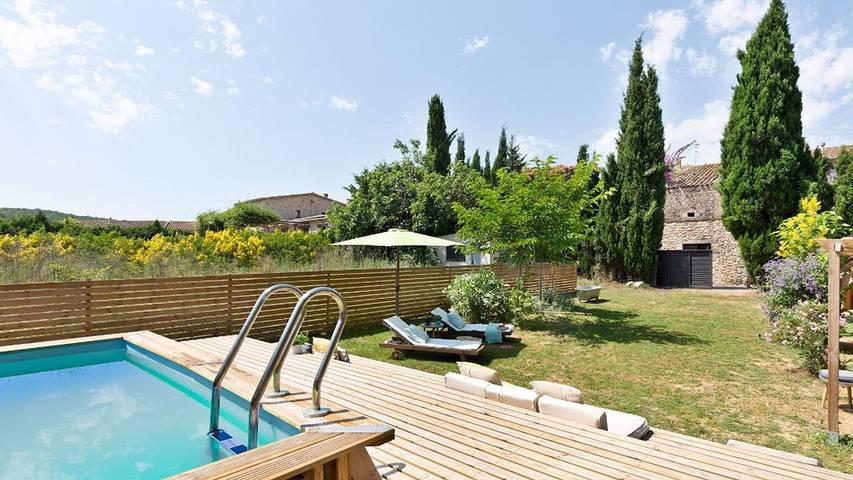 Location de vacances pour 6 personnes, avec piscine et jardin à Sant Mori