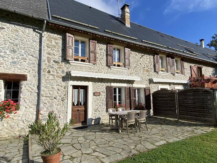Gîte pour 4 personnes, avec Terrasse et Jardin