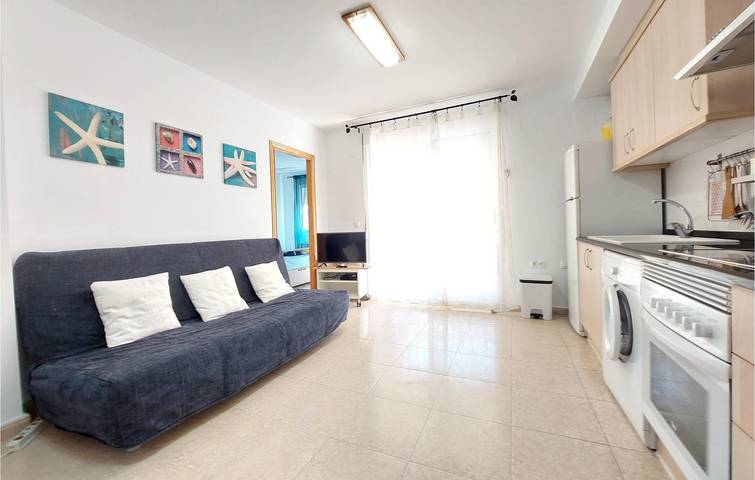 Apartamento vacacional entero, Acogedor 1BR con AC, Piscina y Terraza cerca de Playa Masbó in Moncófar, Costa del Azahar