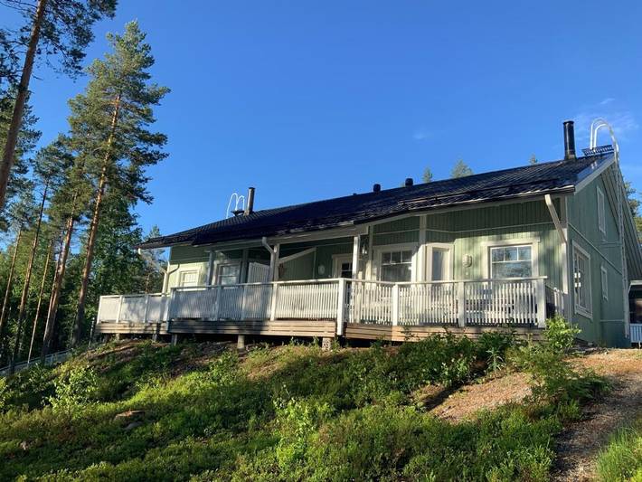 Ferienwohnung für 6 Personen, mit Terrasse und Sauna sowie Seeblick und Ausblick