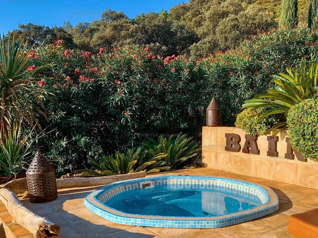 Villa mit Pool, Jacuzzi und Meerblick in Cavalaire in Cavalaire-sur-Mer, Mittelmeerküste (Frankreich)