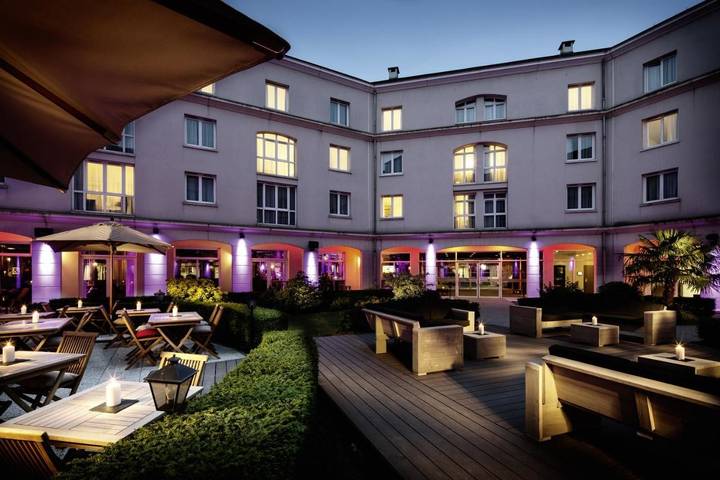Hôtel pour 2 personnes, avec sauna et jardin, animaux acceptés à Roissy-en-France - 2