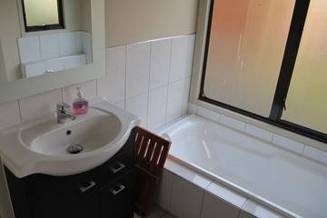 Holiday Home for 20 People in Paraparaumu, Wellington, Photo 2