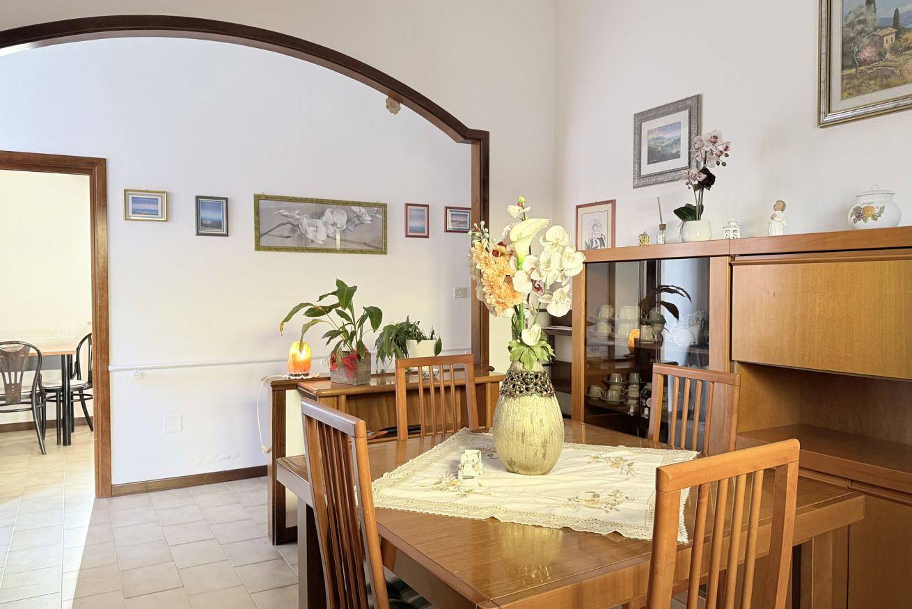 Entire apartment, Se211 - Senigallia, three-room apartment facing the sea with an outdoor courtyard in Senigallia, Senigallia (Municipality)