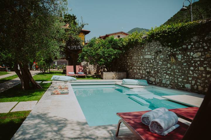 Villa für 13 Personen, mit Terrasse und Garten sowie Seeblick, mit Haustier in Salò - 2