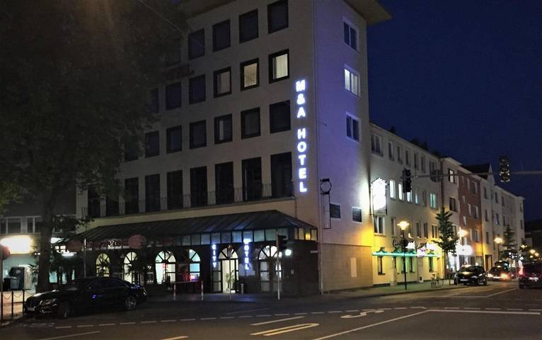 Hôtel pour 3 personnes, avec Bassin pour enfant à Hildesheim