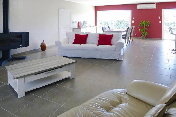 Location de vacances pour 5 personnes, avec Terrasse ainsi que Jardin et Piscine à Gabian - 4