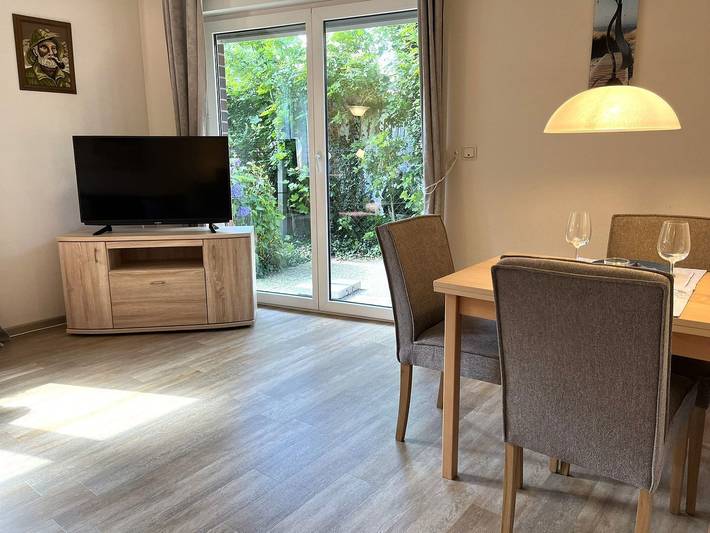 Ganze Wohnung, Urlaub im Zentrum von Büsum, trotzdem ruhig gelegen, für 2 Personen. in Hafen Büsum, Büsum