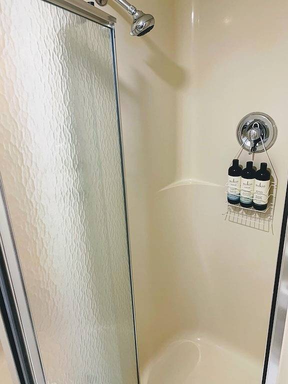 Der \"Eh\" Rahmen - Verfügbar für Weihnachten, Schlafmöglichkeiten für 5, Whirlpool in Silver Star