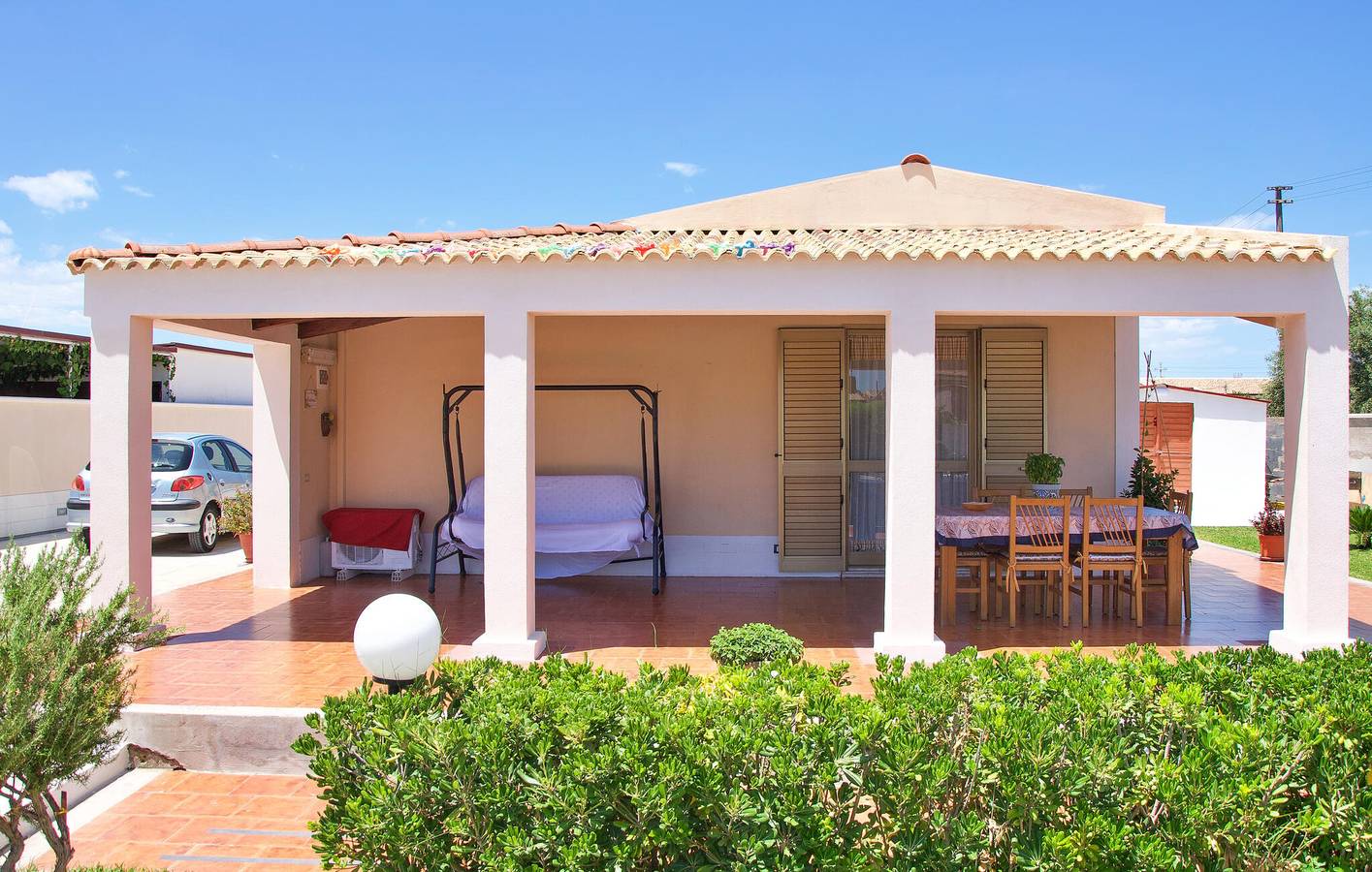 Beatitudine sulla spiaggia con piscina e terrazza in Augusta (comune), Siracusa e dintorni