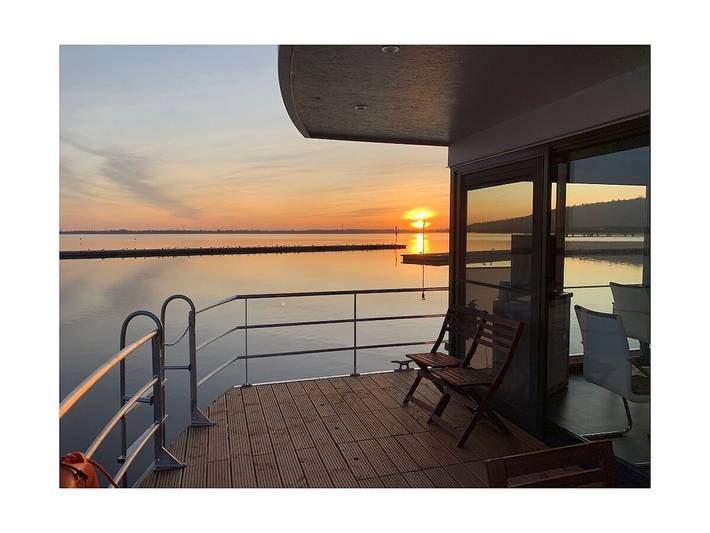 Hausboot für 4 Personen, mit Terrasse in Sachsen-Anhalt