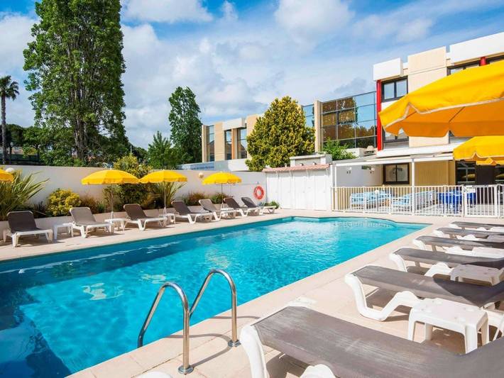 Hôtel pour 2 personnes, avec piscine et terrasse, animaux acceptés
