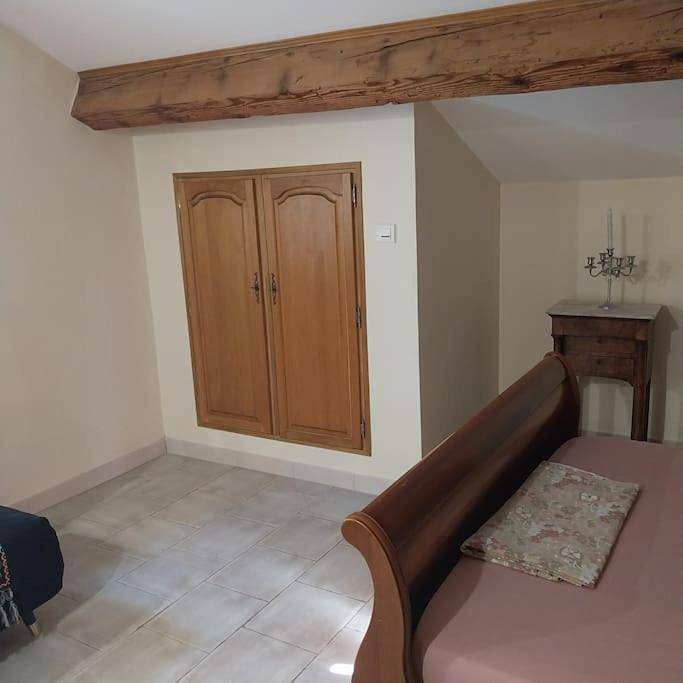 Location de vacances pour 10 personnes, avec vue ainsi que jardin et piscine à Peypin - 3