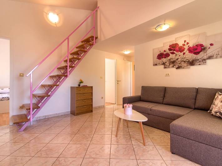 Ferienhaus für 13 Personen, mit Pool und Terrasse, mit Haustier in Peroj - 2