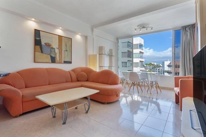 Apartamento entero, Apartamento de vacaciones 'Apartamento Yumbo Atlantis' con piscina compartida, jardín y Wi-Fi in Maspalomas, San Bartolomé de Tirajana