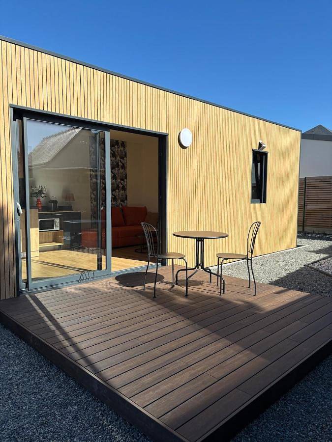 Location de vacances pour 3 personnes, avec terrasse à La Mézière - 3
