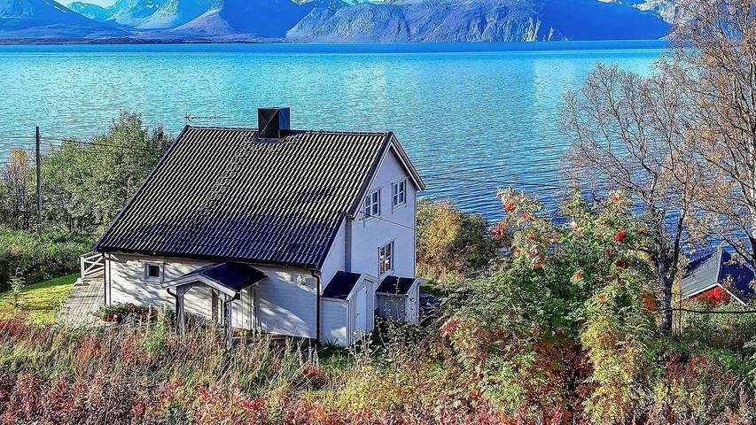 Ferienhaus für 6 Personen, mit Terrasse und Ausblick in Nord-Norwegen