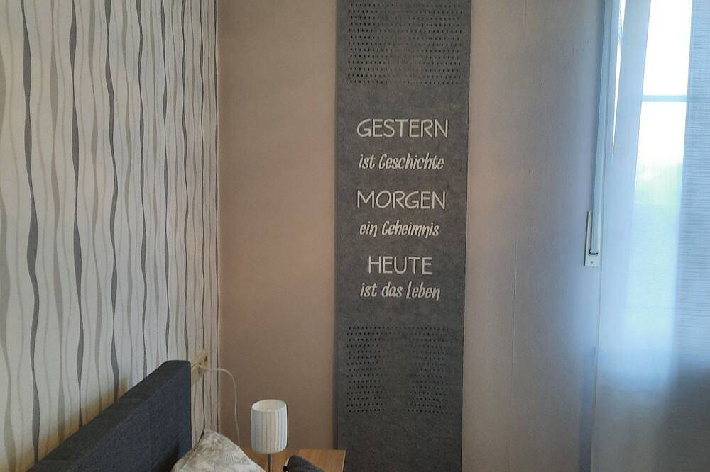 Ganze Wohnung, Moderne Ferienwohnung in Bitburg-Stadt, mit eigenem Außenwohlfühlbereich in Bitburg, Eifelkreis Bitburg-Prüm