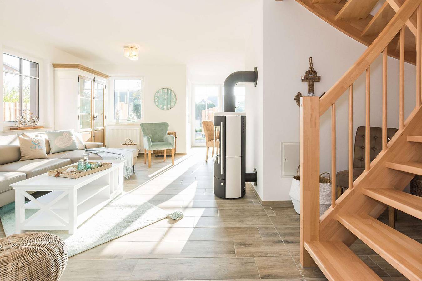Ferienhaus Boddenbrise mit Garten, Terrasse und Kamin in Bresewitz in Bresewitz, Pruchten