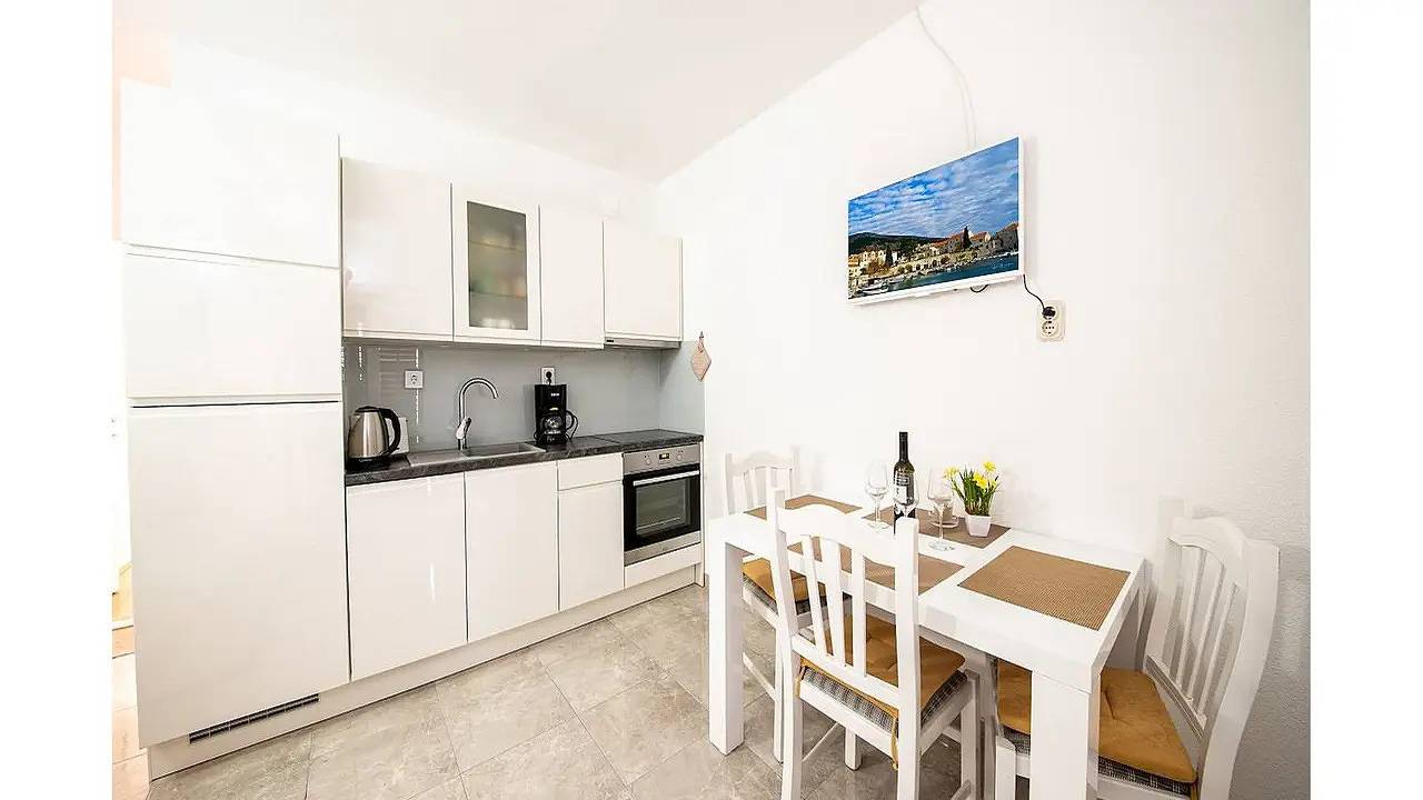 Ganze Ferienwohnung, Ferienwohnung für 3 Personen (35 m²) in Bol in Bol, Brac