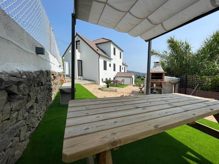 Albergue para 15 personas, con vistas y jardín, Se admiten mascotas en Comarca de Vigo - 4