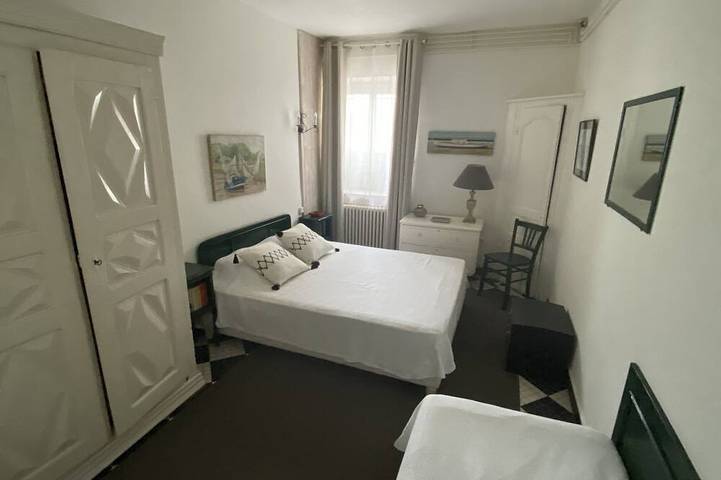 Gîte pour 8 personnes, avec jardin et balcon dans Plage du Miramar - 2